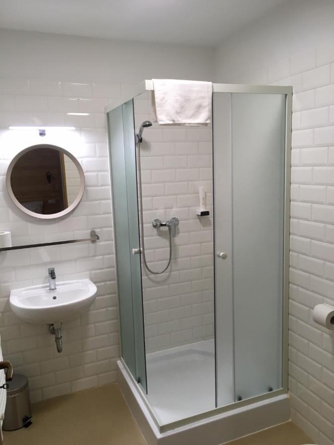 Nautilus Etterem Es Panzio Hotell Dabas Exteriör bild